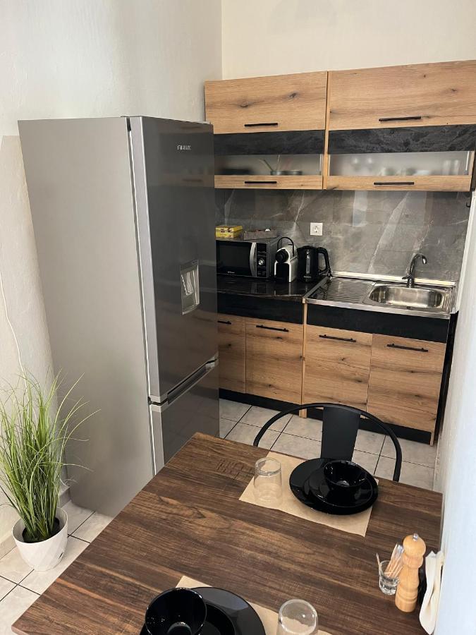 Charcoal Thirteen Apartment Kavála Luaran gambar